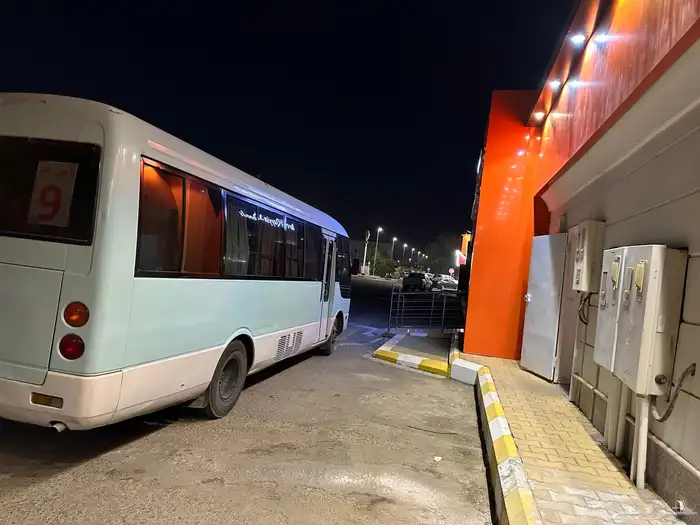 باص متسوبيشي روزا 5