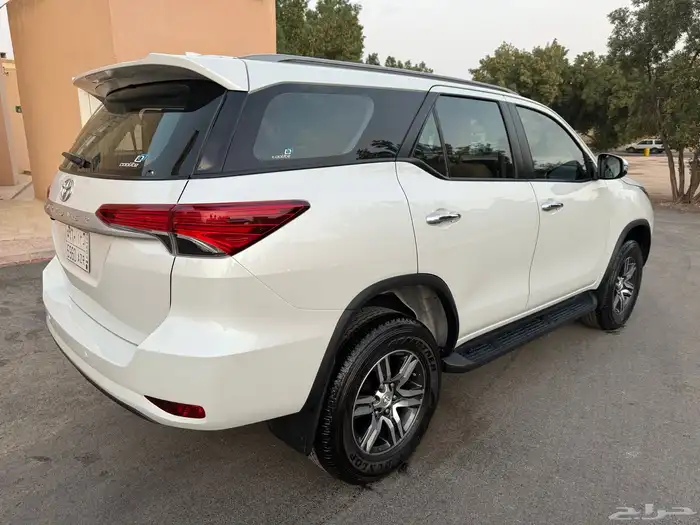 للبيع فورشنر 2024 دبل سعودي 5