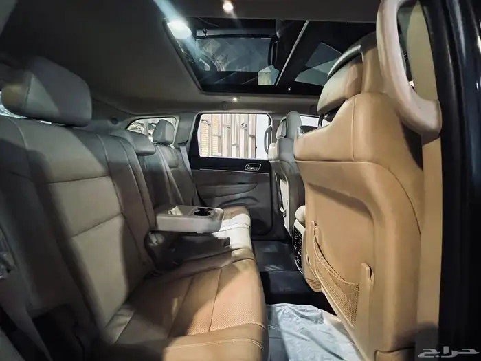 شيروكي 2017 لميتيد V8 بحاله ممتازه 12