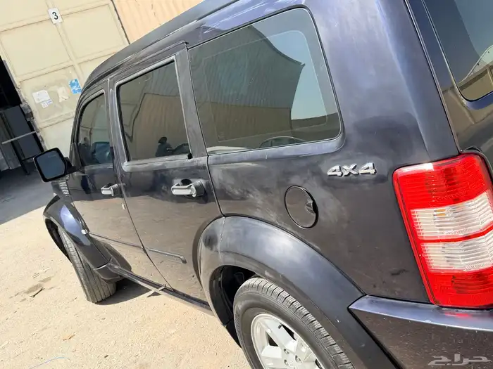 دودج نيترو 2011 15