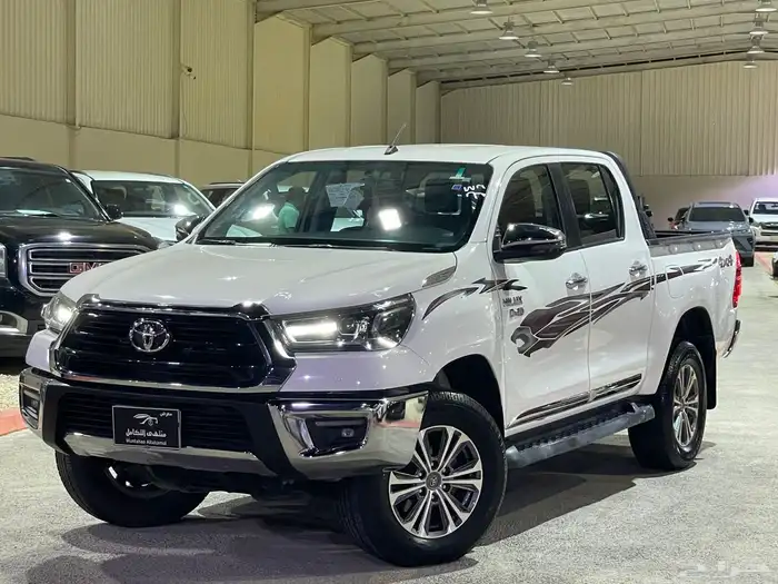 تويوتا هايلوكس 2023 ممشى 48 الف شرط الشرط فل ديزل 0