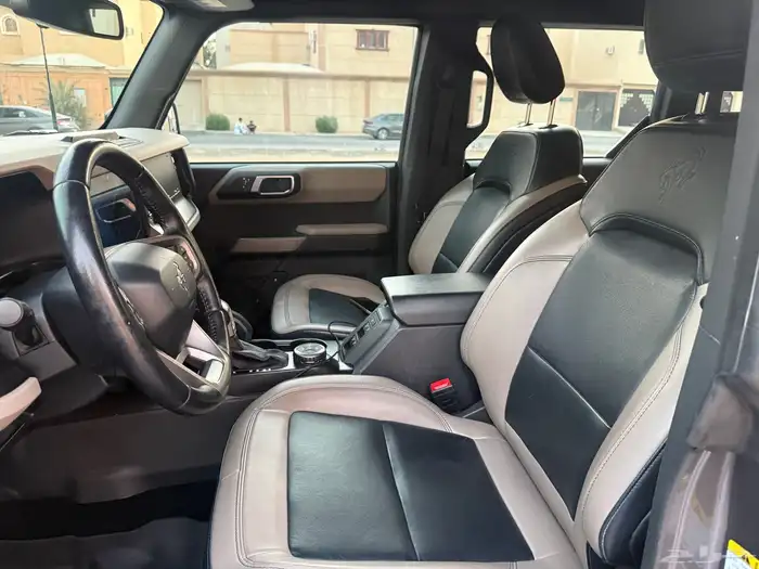 للبيع برونكو وايلد تراك 2021 سعودي بصيانات الوكالة 6