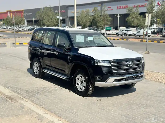 تويوتا لاندكروزر الموديل2025 تنفس طبيعي اقل سعر في السوق 1