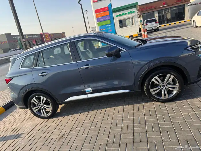 فورد تيتوري تيتانيوم ازرق للبيع 2023 صيانه مدفوعه ال 100 كم 2