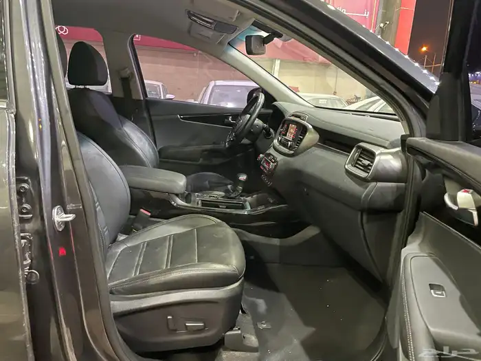 كيا سورنتو 2019 5 ركاب نص فل ( ديزل ) 2.0D 25