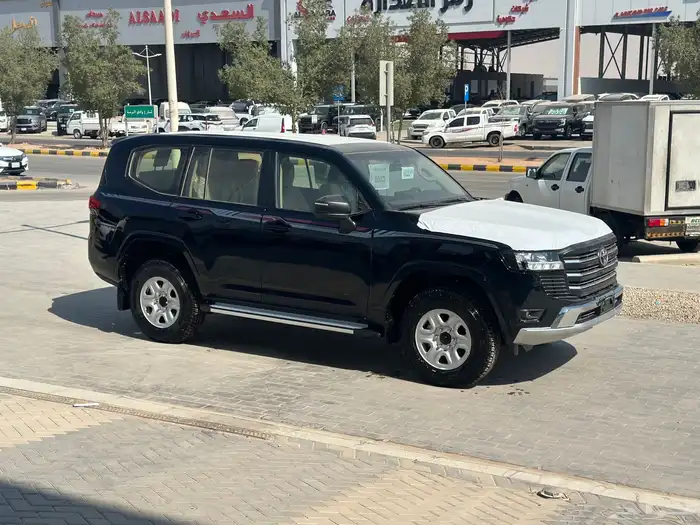 تويوتا لاندكروزر الموديل2025 تنفس طبيعي اقل سعر في السوق 2