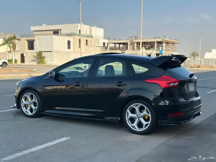فورد فوكس 2016 ST تيربو وكاله نظيف جدا 14
