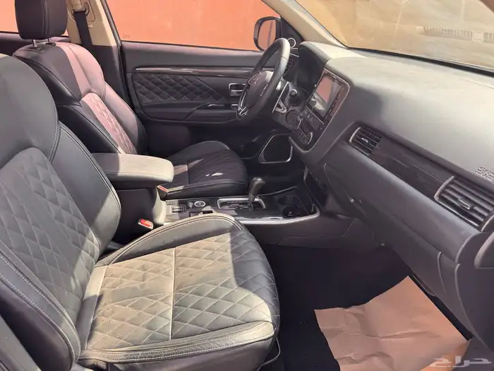 متسبيشي اوتلاندر فل كامل دبل 2021 19