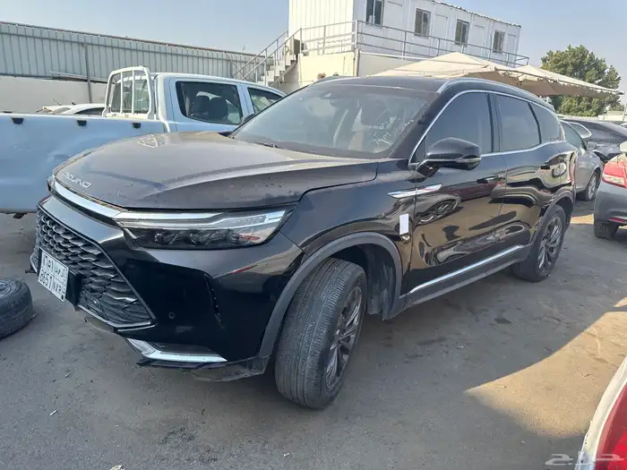 سيارات مصدومه 28