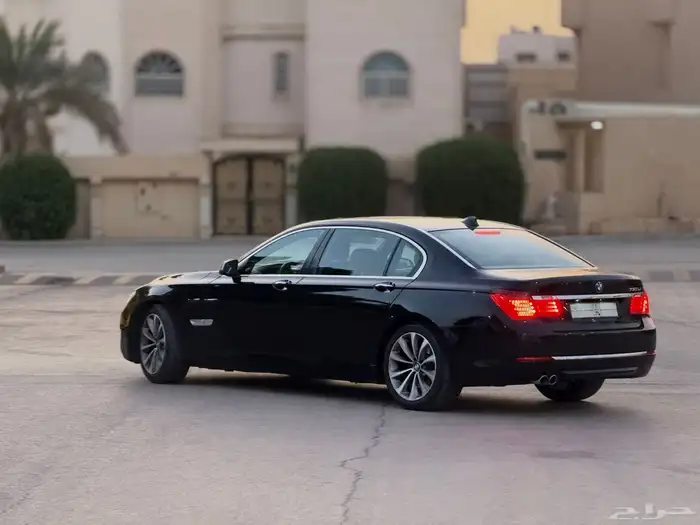 بي ام دبيلو 730il 2015 3