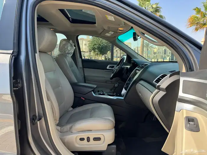 للبيع فورد اكسبلورر 2013 فل دبل 32