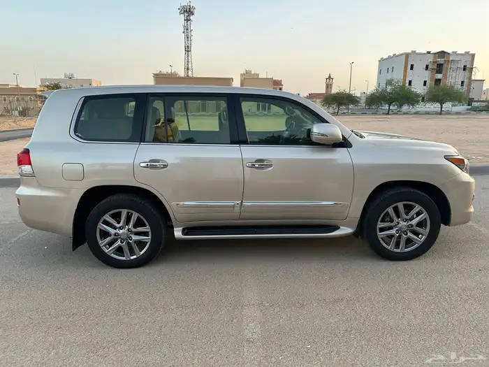 لكزس 2013 فل كامل DD سعودي بدي وكاله محركات وكاله شرط 9