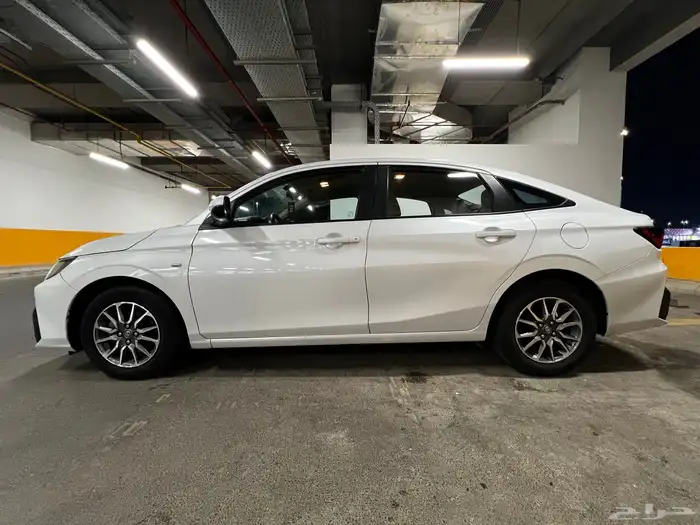 تويوتا يارس 2023 y عبداللطيف جميل 7