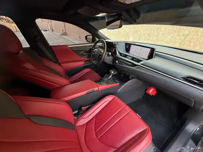 لكزس es350 F sport موديل 2021 39