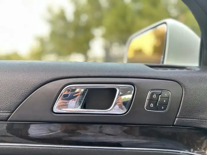 لينكون MKT موديل 2013 فل كامل 30