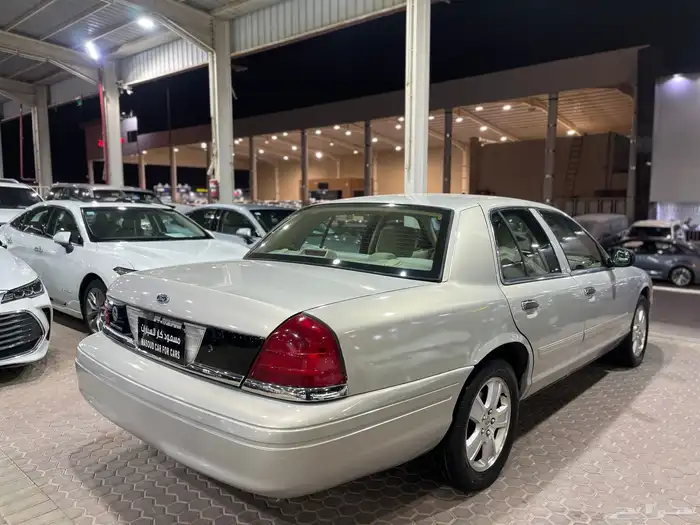 فورد فكتوريا 2011 14