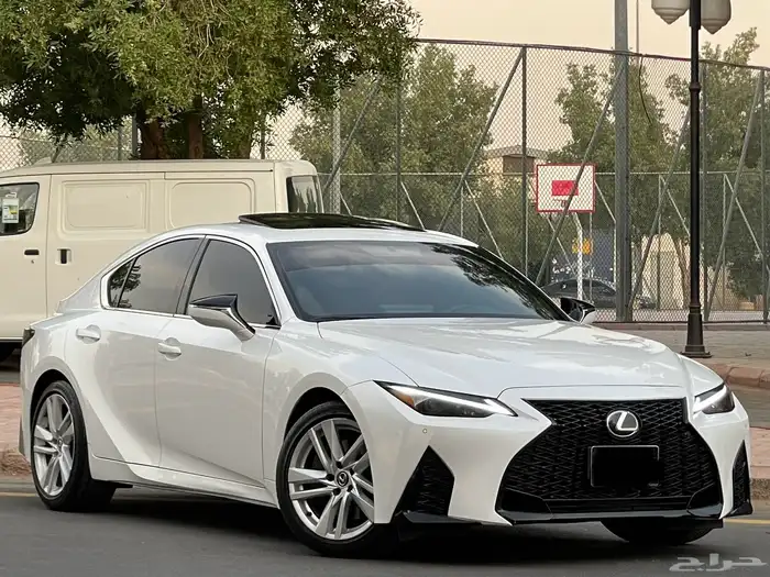 لكزس-IS300-2023(ممشي39الف) 6
