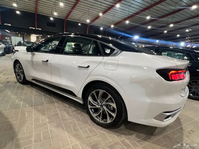 فورد تورس تيتانيوم 2026 5