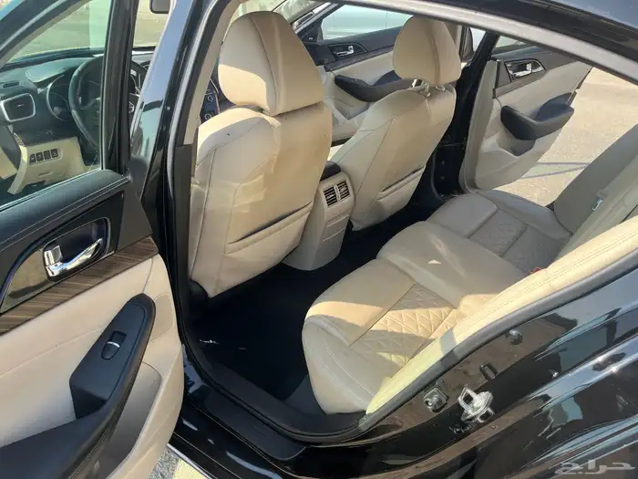 نيسان ماكسيما 2017 لببع فل كامل SR 21