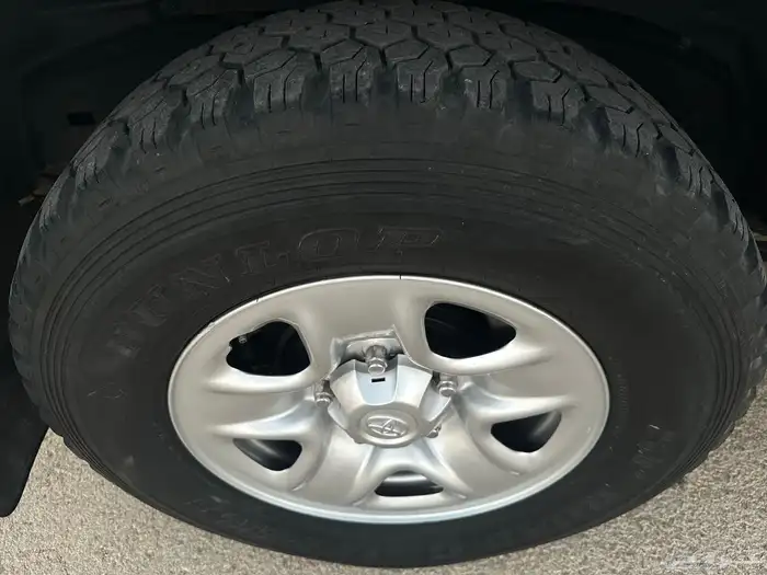 لاندكروزر هدد GX 2014 بريمي فتحه قير تماتيك شرط 28