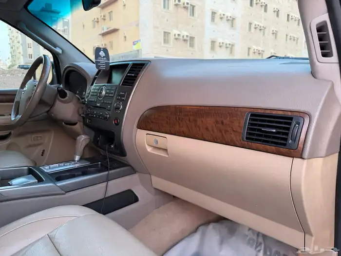 جيب ارمادا2009مخزن 37