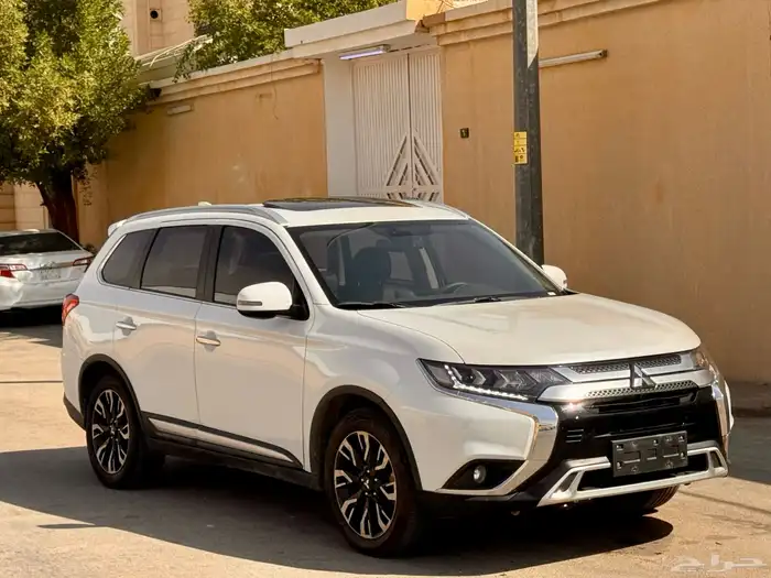 متسبيشي اوتلاندر فل كامل دبل 2021 8