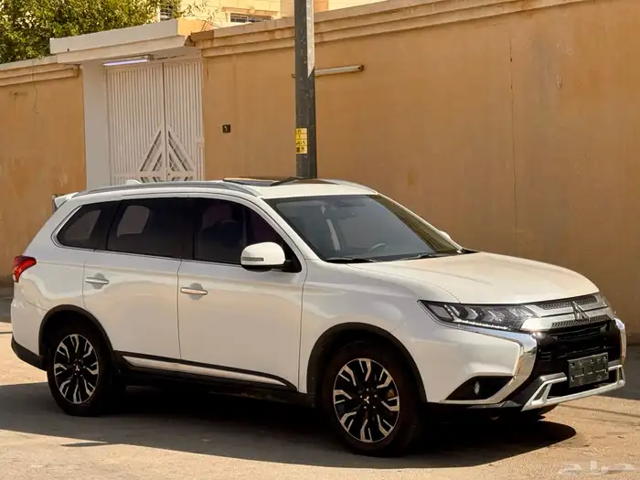 متسبيشي اوتلاندر فل كامل دبل 2021 7