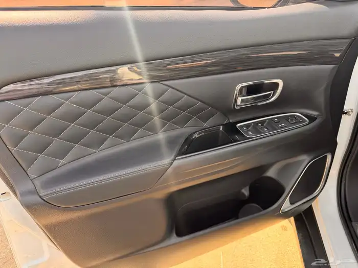 متسبيشي اوتلاندر فل كامل دبل 2021 9