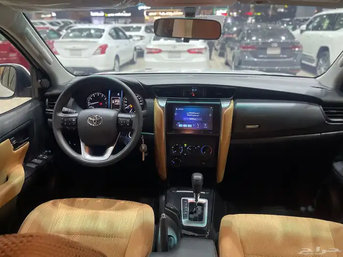 تويوتا فورتشنر بنزين موديل 2025 Gx دبل 9