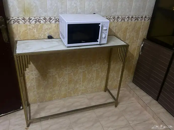 للبيع مطبخ وفرن ومايكرويف وطاوله 2
