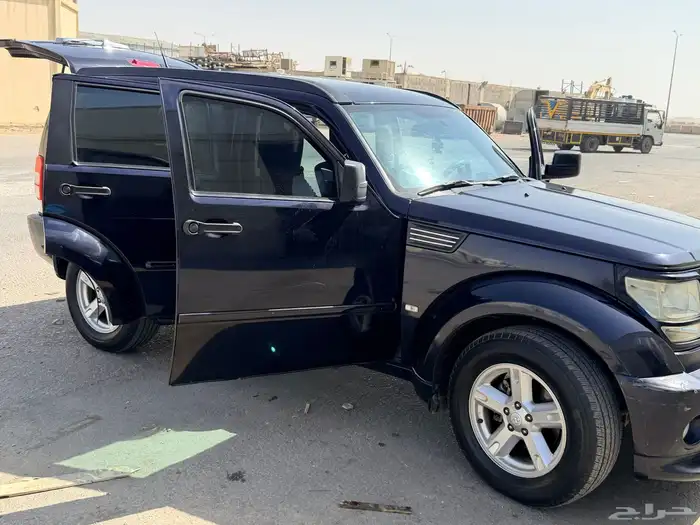 دودج نيترو 2011 1