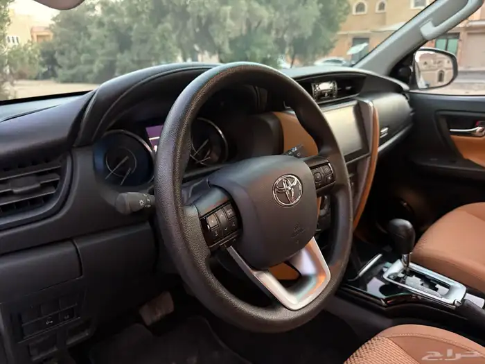 للبيع فورشنر 2024 دبل سعودي 7