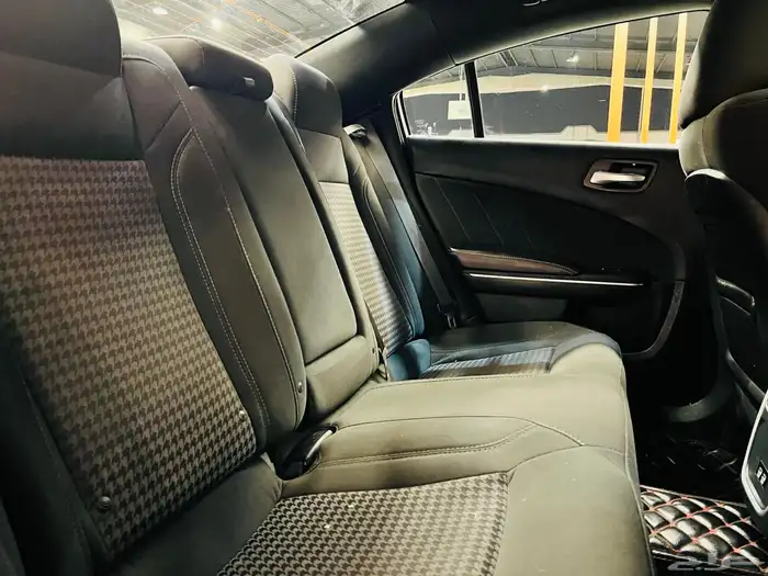 دودج تشارجر 2018 V6 (( بحاله ممتازه )) 9