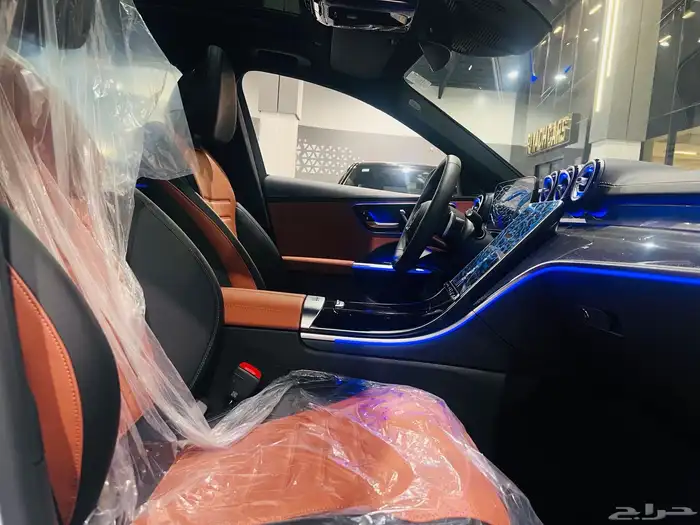 مرسيدس C200 AMG 2025 (اصفار) 17
