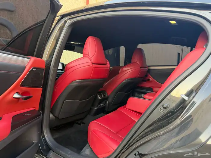 لكزس es350 F sport موديل 2021 24
