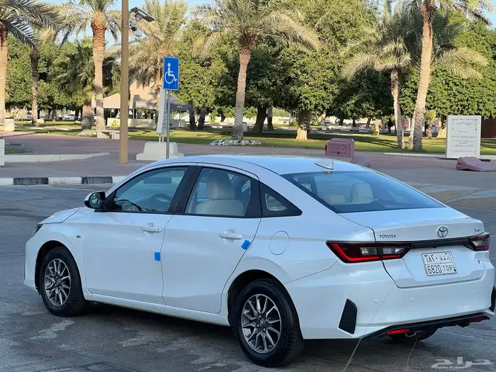 تويوتا يارس موديل 2023 نظيف 11