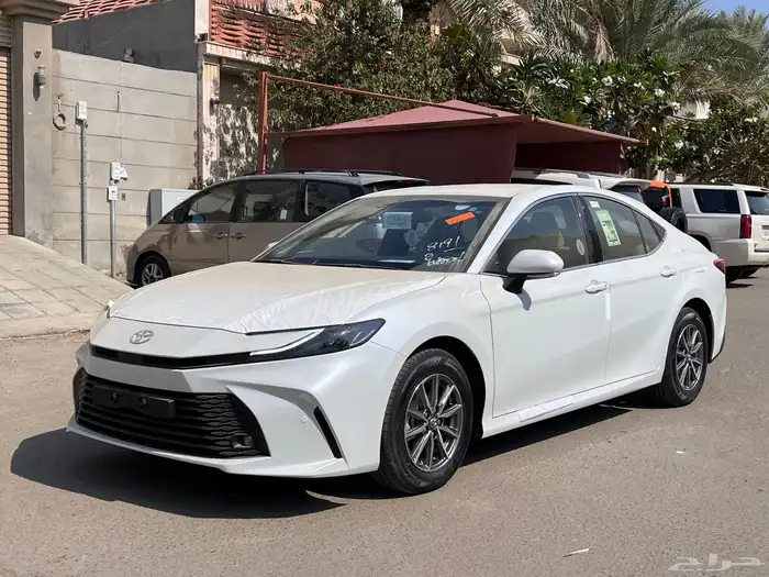 تويوتا كامري 2025 E بنزين زيرو عبداللطيف جميل اقل سعر 1