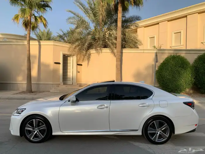 لكزس GS300 موديل 2018 بحالة الوكاله ممشى 26 الف 22