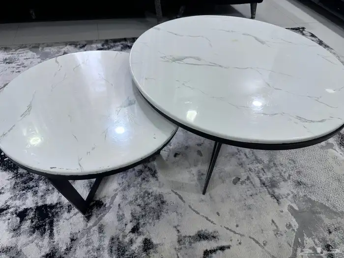 طاوله وكراسي 2