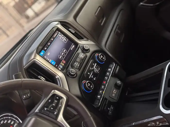 شيفروليه سلفرادو تريل بوس z71 2020 31