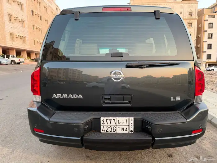 جيب ارمادا2009مخزن 10