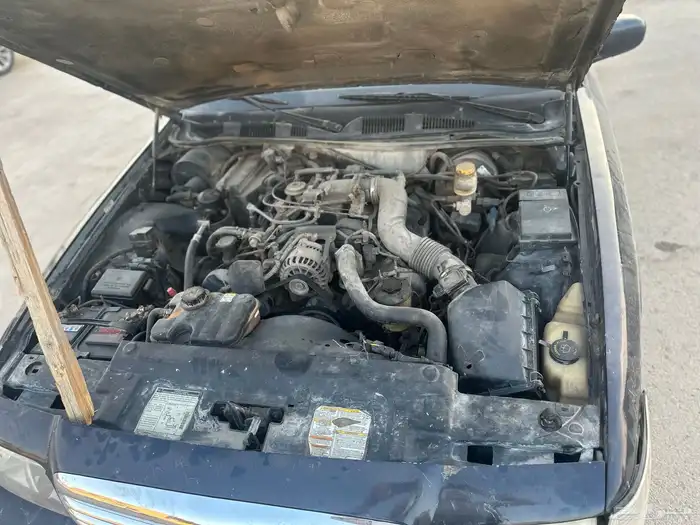 فورد فكتوريا موديل 1999 13