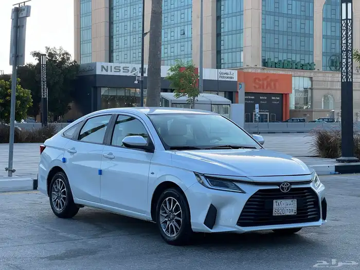 تويوتا يارس موديل 2023 نظيف 18