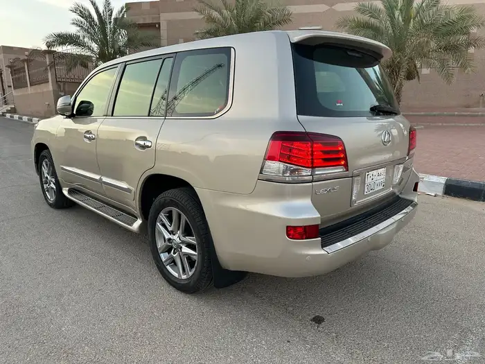 لكزس 2013 فل كامل DD سعودي بدي وكاله محركات وكاله شرط 40