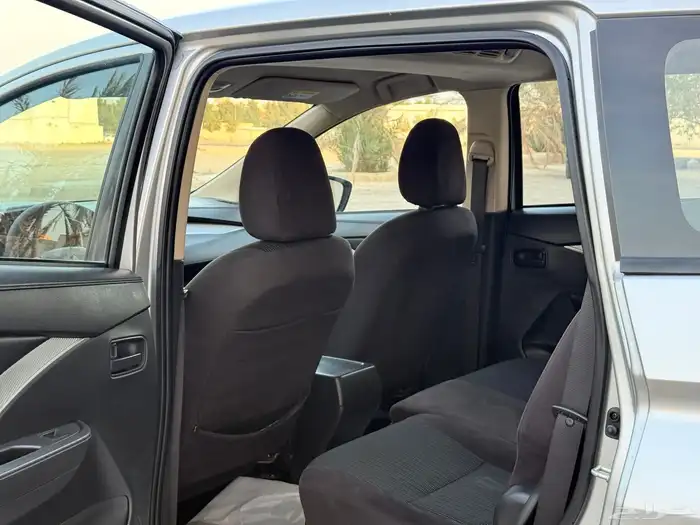 ميتسوبيشي اكسباندر موديل 2022 نظيف عداد قليل 24