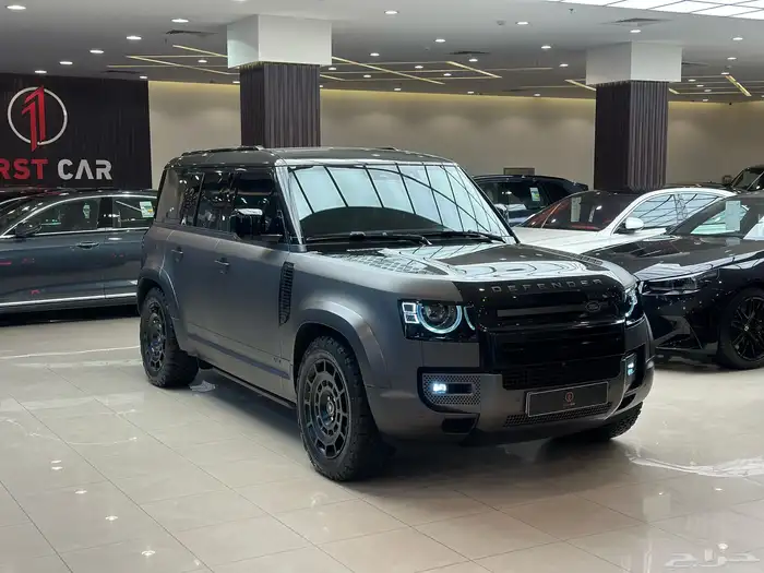 LAND ROVER DEFENDER 2023 V8 1