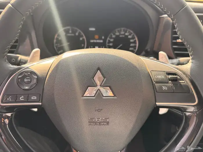 متسبيشي اوتلاندر فل كامل دبل 2021 25