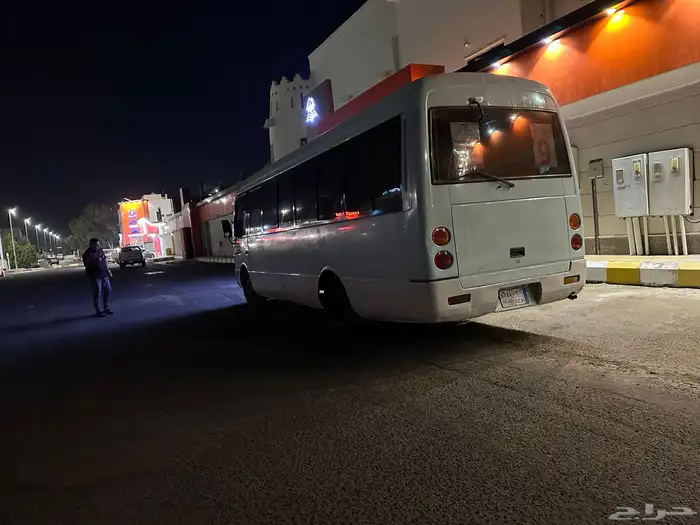 باص متسوبيشي روزا 2