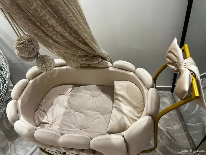 سرير استقبال مواليد نظيف 2