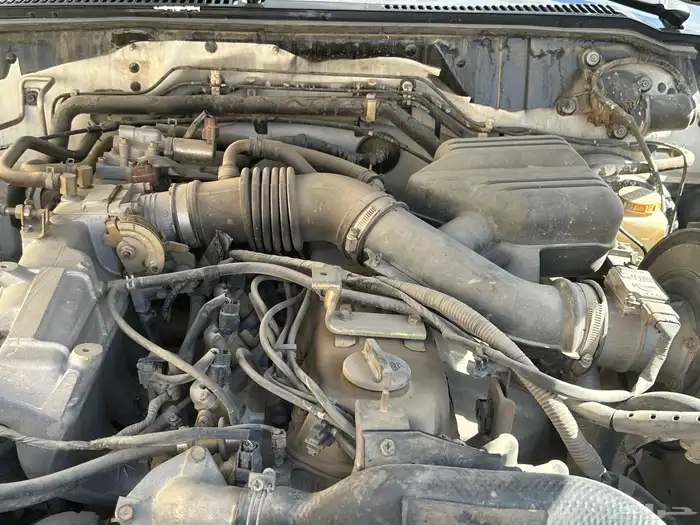 لعشاق النوادر شاص نيسان مخزن 8